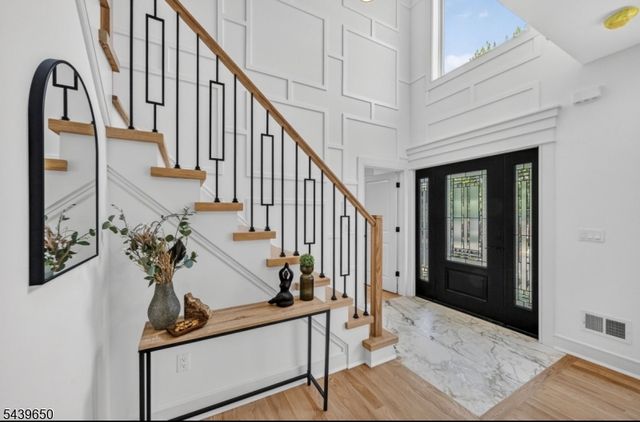 6 Short hill road, Clifton City, NJ 07012