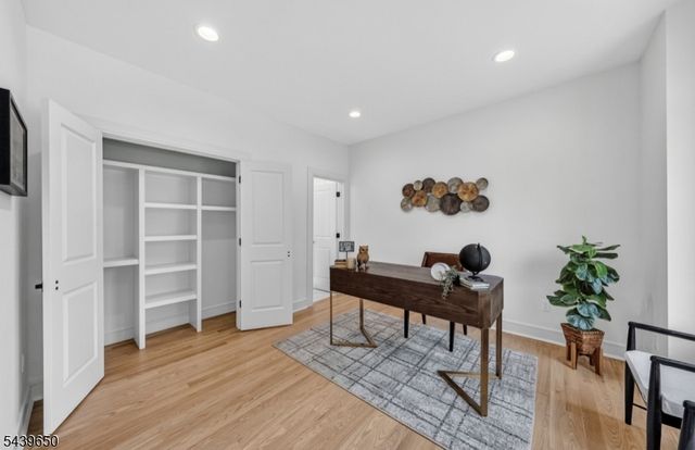 6 Short hill road, Clifton City, NJ 07012