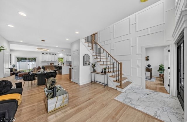 6 Short hill road, Clifton City, NJ 07012