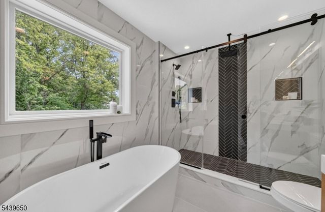 6 Short hill road, Clifton City, NJ 07012