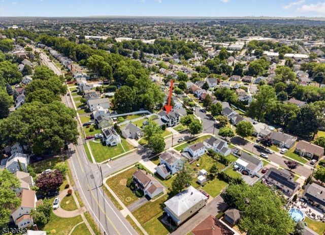 6 Short hill road, Clifton City, NJ 07012