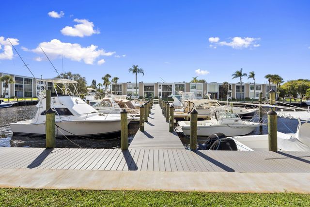 1950 SW Palm City Road 6-105, Stuart, FL 34994