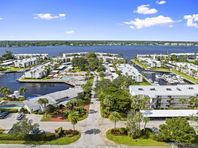 1950 SW Palm City Road 6-105, Stuart, FL 34994