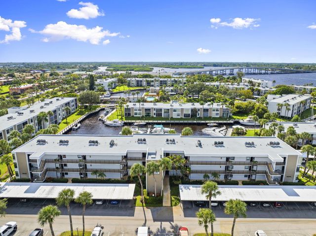 1950 SW Palm City Road 6-105, Stuart, FL 34994