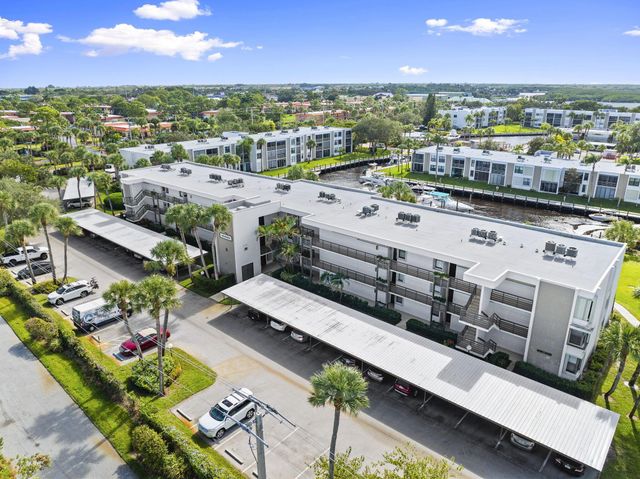 1950 SW Palm City Road 6-105, Stuart, FL 34994