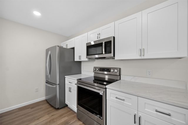 2102 Jeannette Court, Arlington, TX 76010
