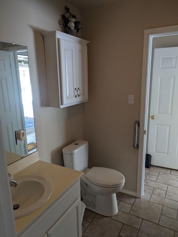 Image 12 of property listing at 1213 Bremerton Drive, San Angelo, TX 76901