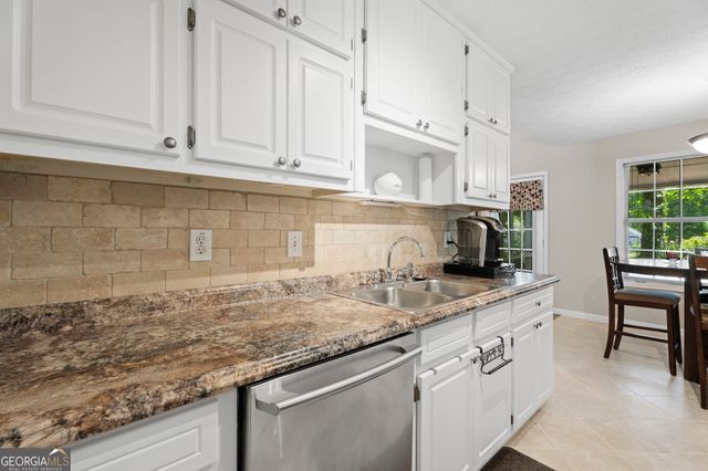 1059 Arbor Way, Mcdonough, GA 30253