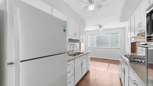 2824 Ashcroft Drive, Fort Wayne, IN 46806