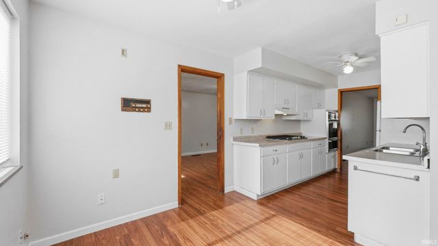 2824 Ashcroft Drive, Fort Wayne, IN 46806