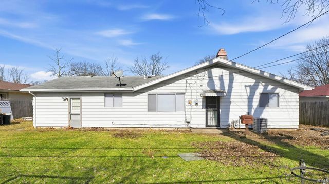 2824 Ashcroft Drive, Fort Wayne, IN 46806