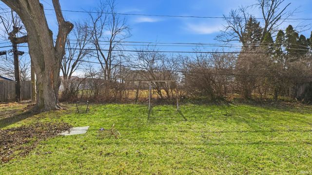 2824 Ashcroft Drive, Fort Wayne, IN 46806