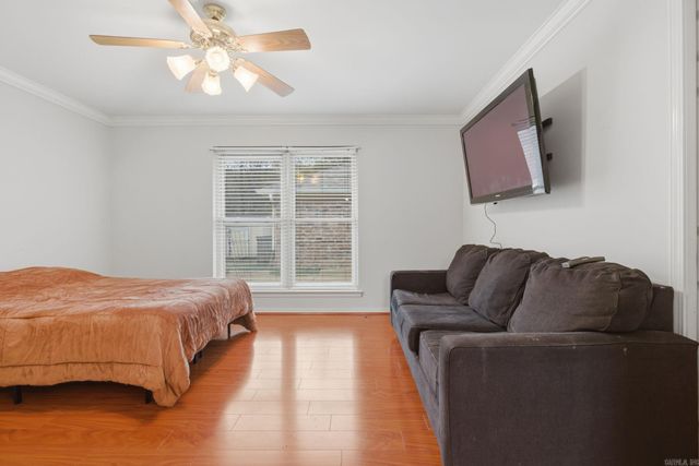 24 Winona Dr, Maumelle, AR 72113