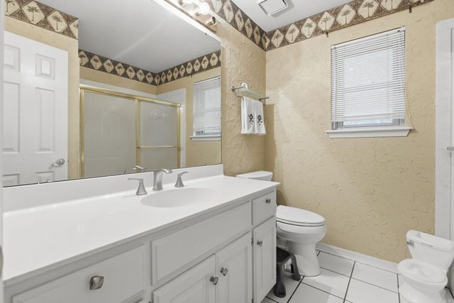 24 Winona Dr, Maumelle, AR 72113