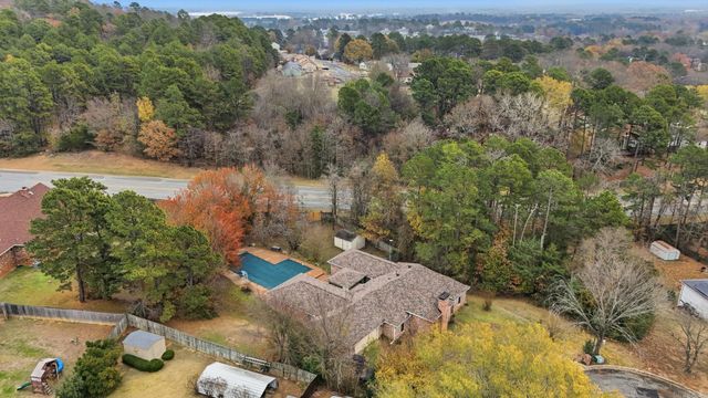 24 Winona Dr, Maumelle, AR 72113