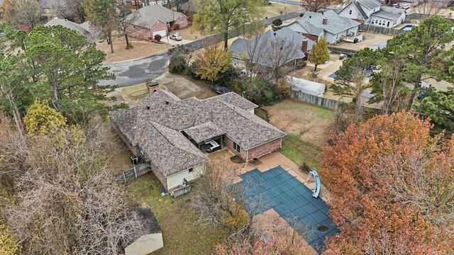 24 Winona Dr, Maumelle, AR 72113