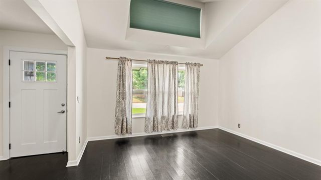 6504 N Omaha Avenue, Oklahoma City, OK 73116