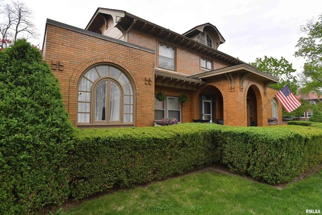 1515 NE GLEN OAK Avenue, Peoria, IL 61603