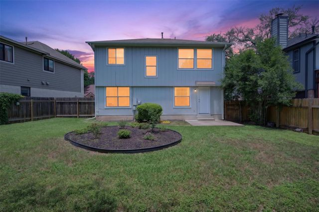 7601 Windrush DR, Austin, TX 78729
