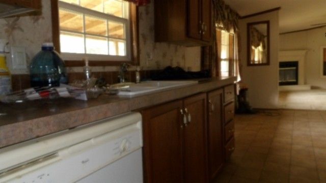 11500 Clay County Hwy, Moss, TN 38575