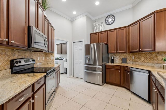 19413 SWEET GRASS WAY, Lutz, FL 33558