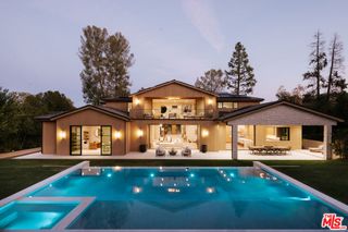 5287 Round Meadow Road, Hidden Hills, CA 91302