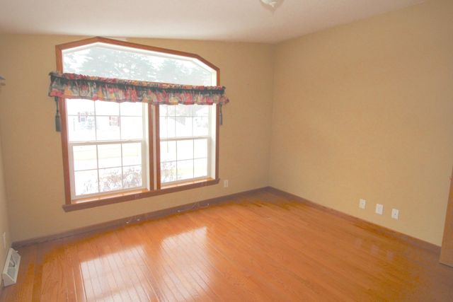 23 Timber Trail, Sandown, NH 03873