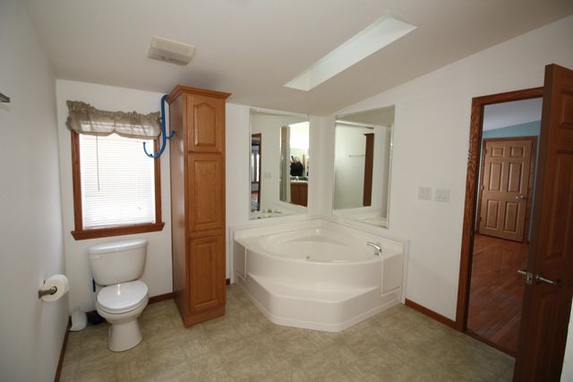 23 Timber Trail, Sandown, NH 03873