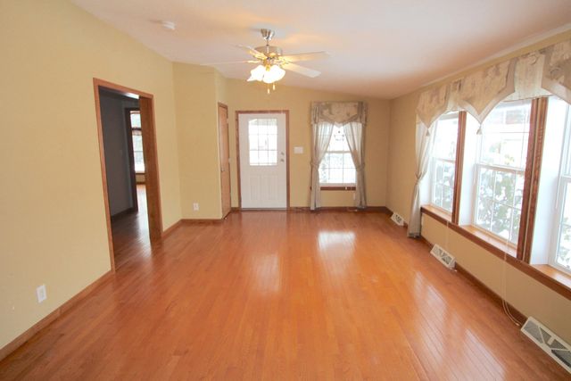 23 Timber Trail, Sandown, NH 03873