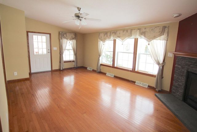 23 Timber Trail, Sandown, NH 03873