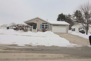 23 Timber Trail, Sandown, NH 03873