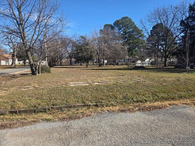 403 W Grand, Eufaula, OK 74432