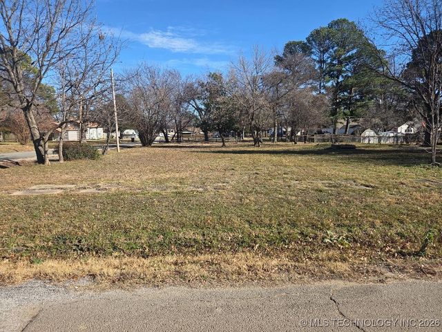 403 W Grand, Eufaula, OK 74432