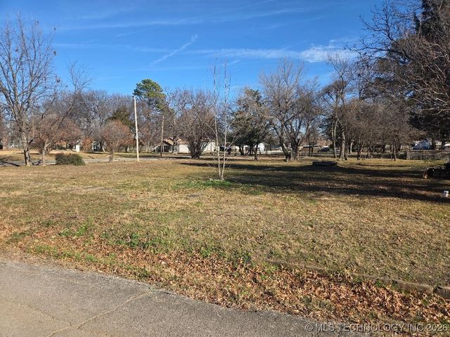 403 W Grand, Eufaula, OK 74432