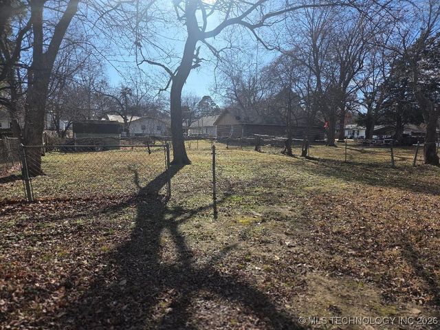 403 W Grand, Eufaula, OK 74432