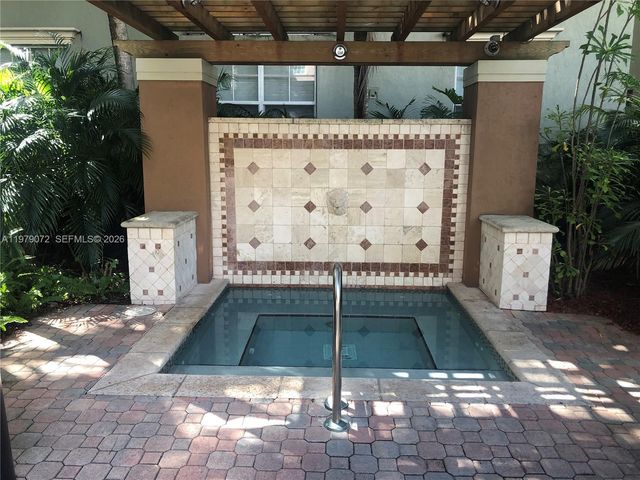 1919 Van Buren St 212A, Hollywood, FL 33020