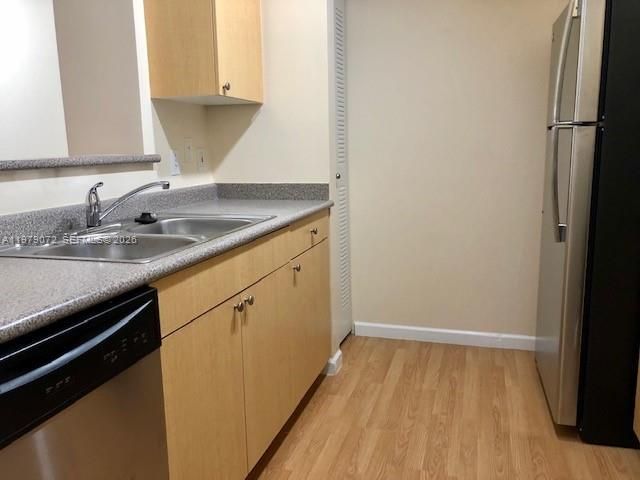 1919 Van Buren St 212A, Hollywood, FL 33020