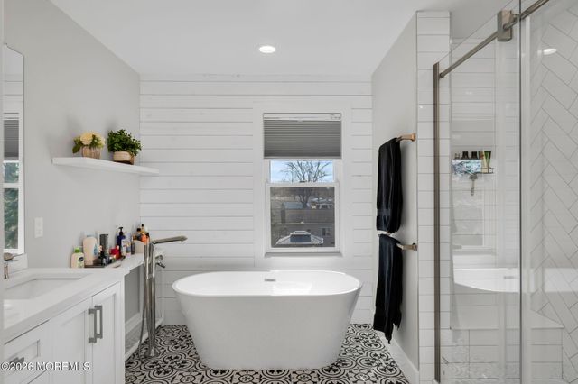 312 Elm Court, Brick, NJ 08723