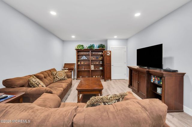 312 Elm Court, Brick, NJ 08723
