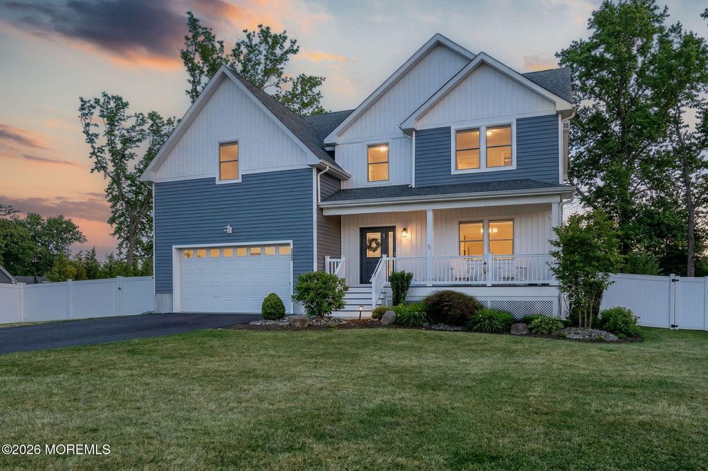 312 Elm Court, Brick, NJ 08723