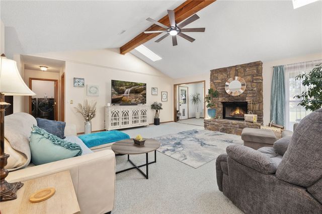 1023 W Magnolia Street, Rogers, AR 72756