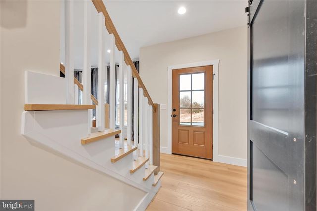 1 LANTERN CT, Carlisle, PA 17013