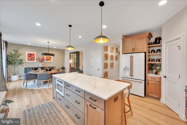 1 LANTERN CT, Carlisle, PA 17013