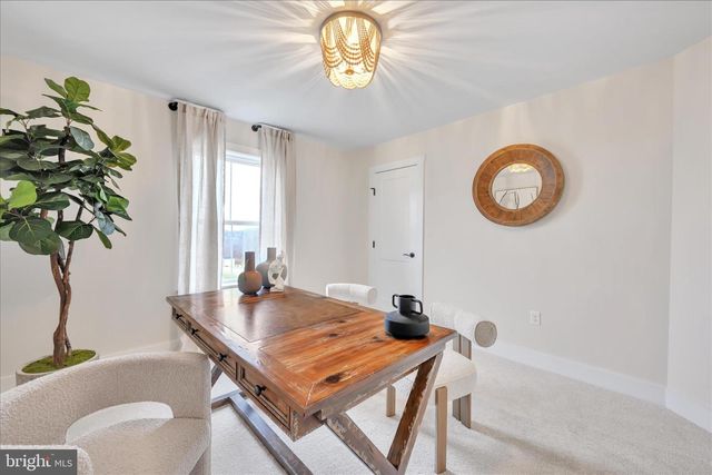 1 LANTERN CT, Carlisle, PA 17013