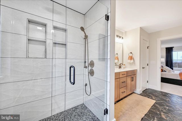 1 LANTERN CT, Carlisle, PA 17013