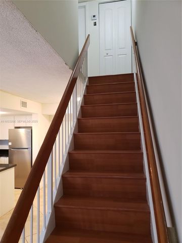 8660 NW 5th Ter 15-209, Miami, FL 33126