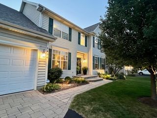 1484 Rolling Hills Drive, Crystal Lake, IL 60014