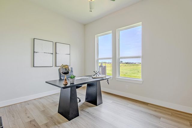 141 Peninsula Point Drive, Montgomery, TX 77356