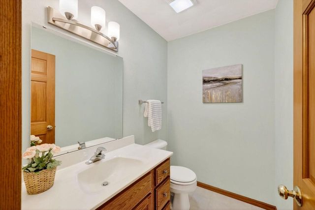 3823 Falcon Ridge Drive, Janesville, WI 53548