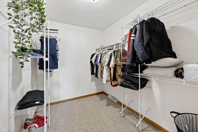 3823 Falcon Ridge Drive, Janesville, WI 53548